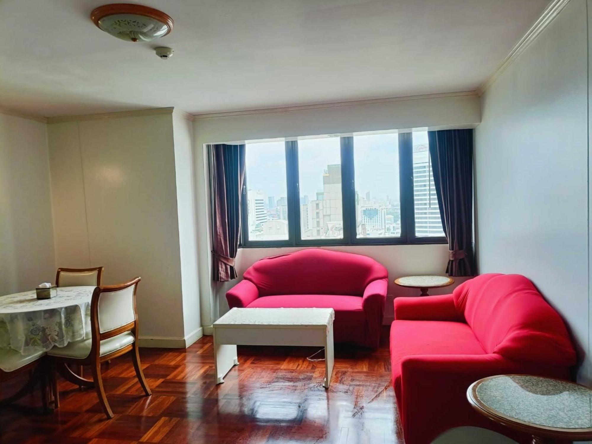 Affordable Serviced Apartments In Nana Omni Tower - Prime Sukhumvit Location Bangkok Exterior foto