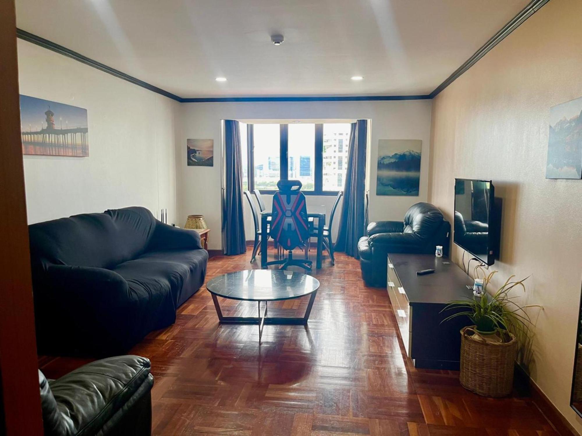 Affordable Serviced Apartments In Nana Omni Tower - Prime Sukhumvit Location Bangkok Exterior foto